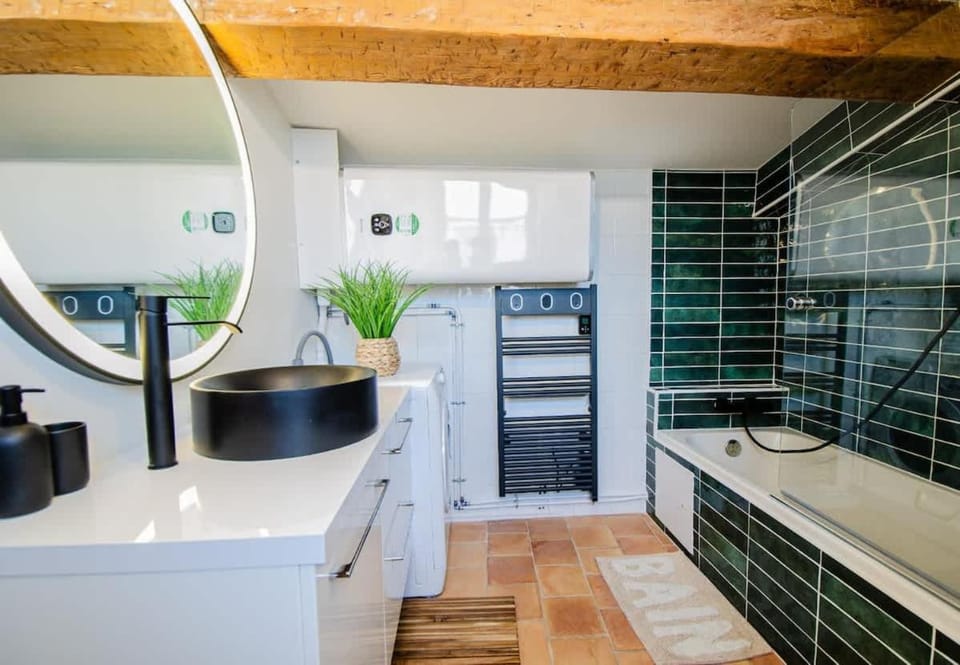 Bathroom, Bath, washing machine