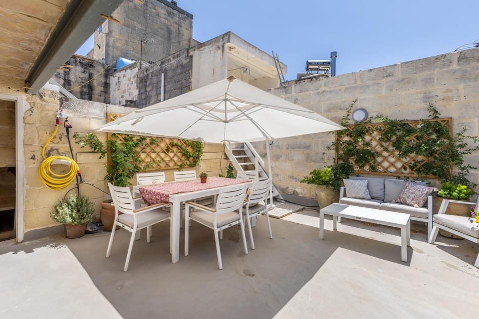 Patio, Day, View (from property/room), Balcony/Terrace, Seating area, sunbed