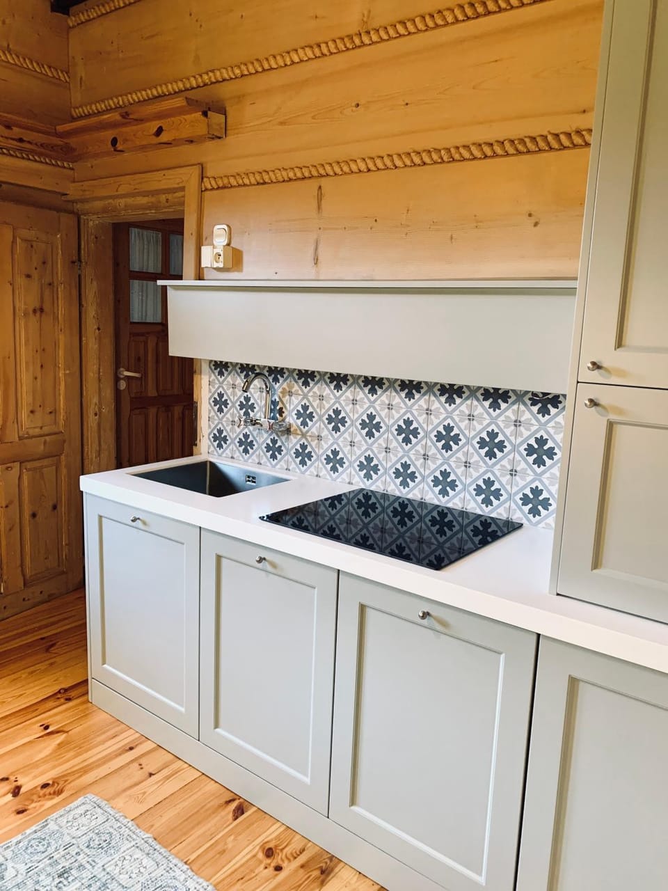 Kitchen or kitchenette, stove
