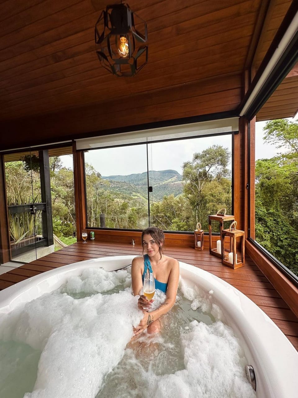 Hot Tub, Garden view, Mountain view