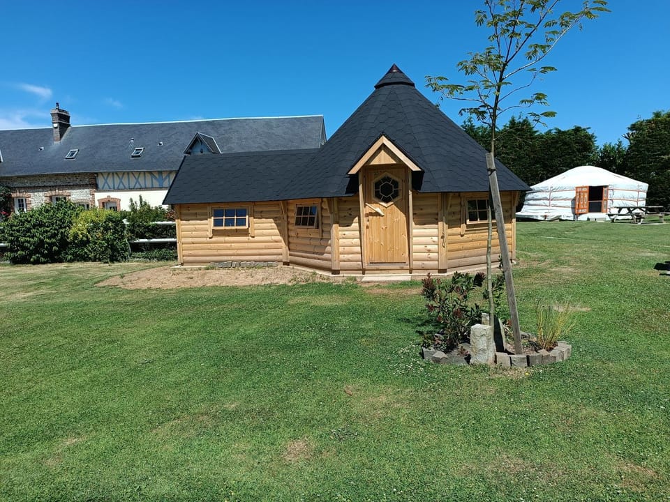 Rando-Yourte Luxury tent in Normandy