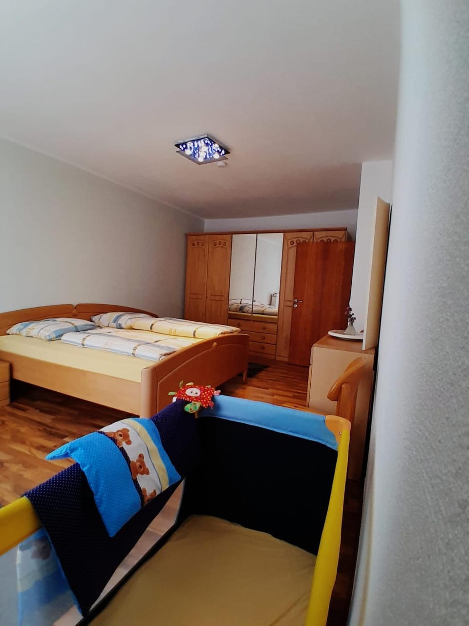 Bed, Photo of the whole room