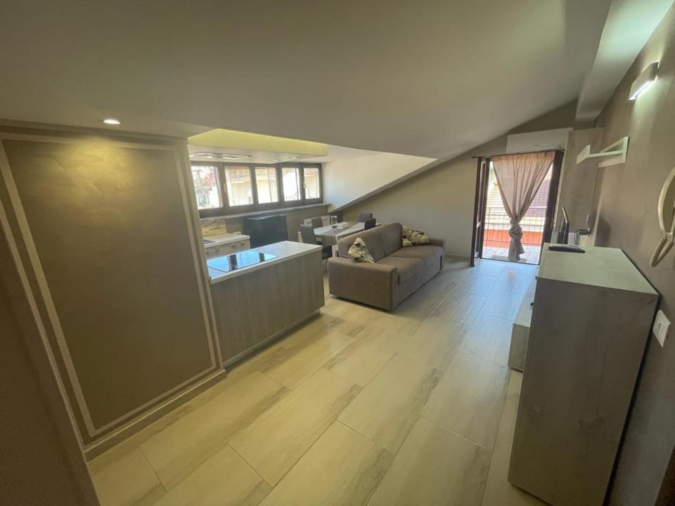 Kitchen or kitchenette, Living room, Seating area