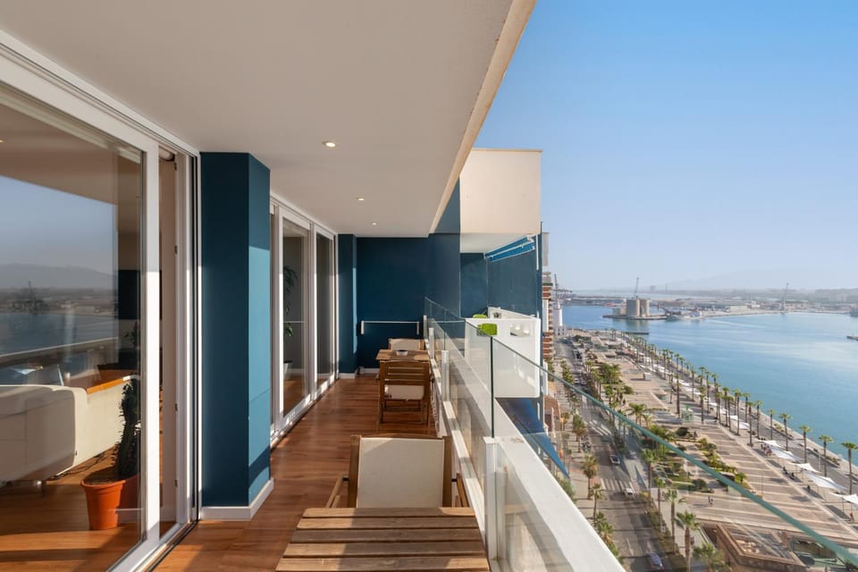 Balcony/Terrace, Landmark view, Landmark view, Sea view