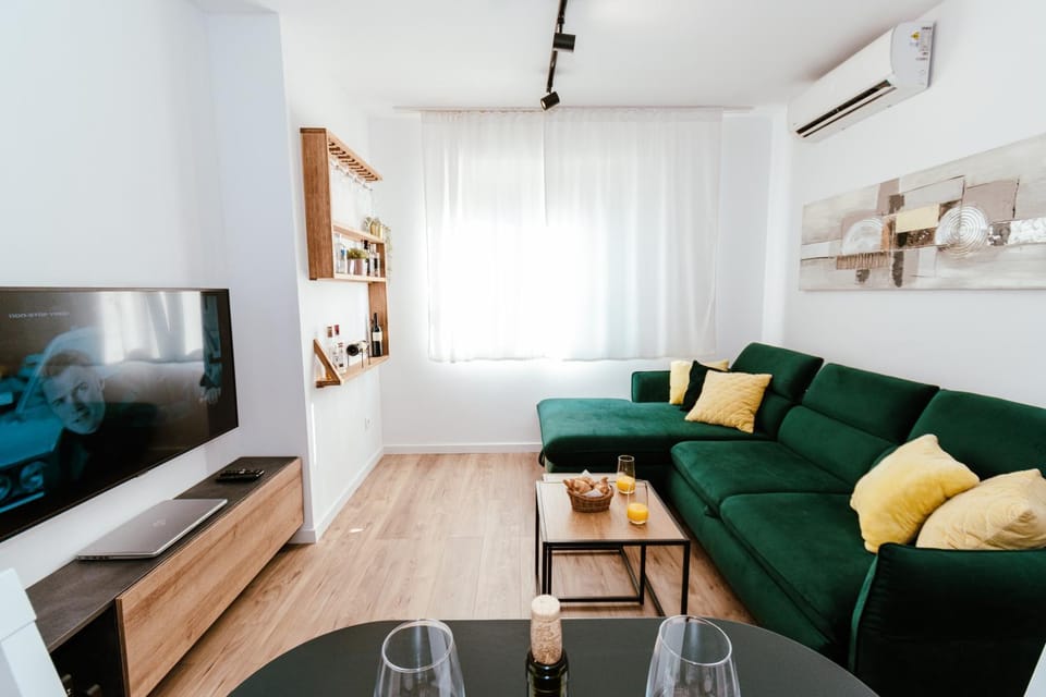 TV and multimedia, Seating area