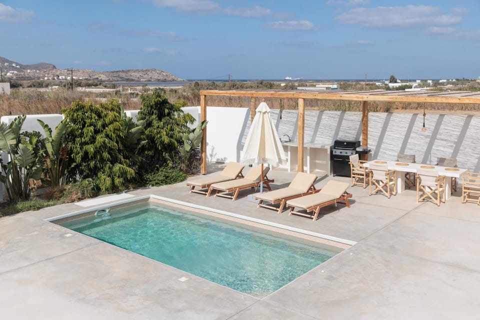 BBQ facilities, View (from property/room), Sea view, Swimming pool, sunbed