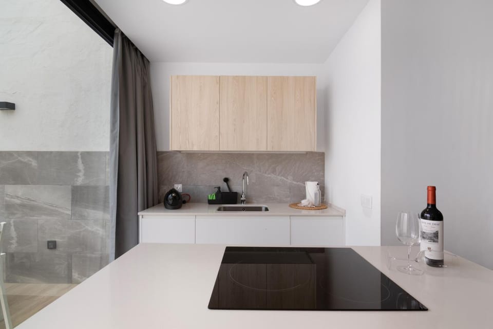 Kitchen or kitchenette, Living room
