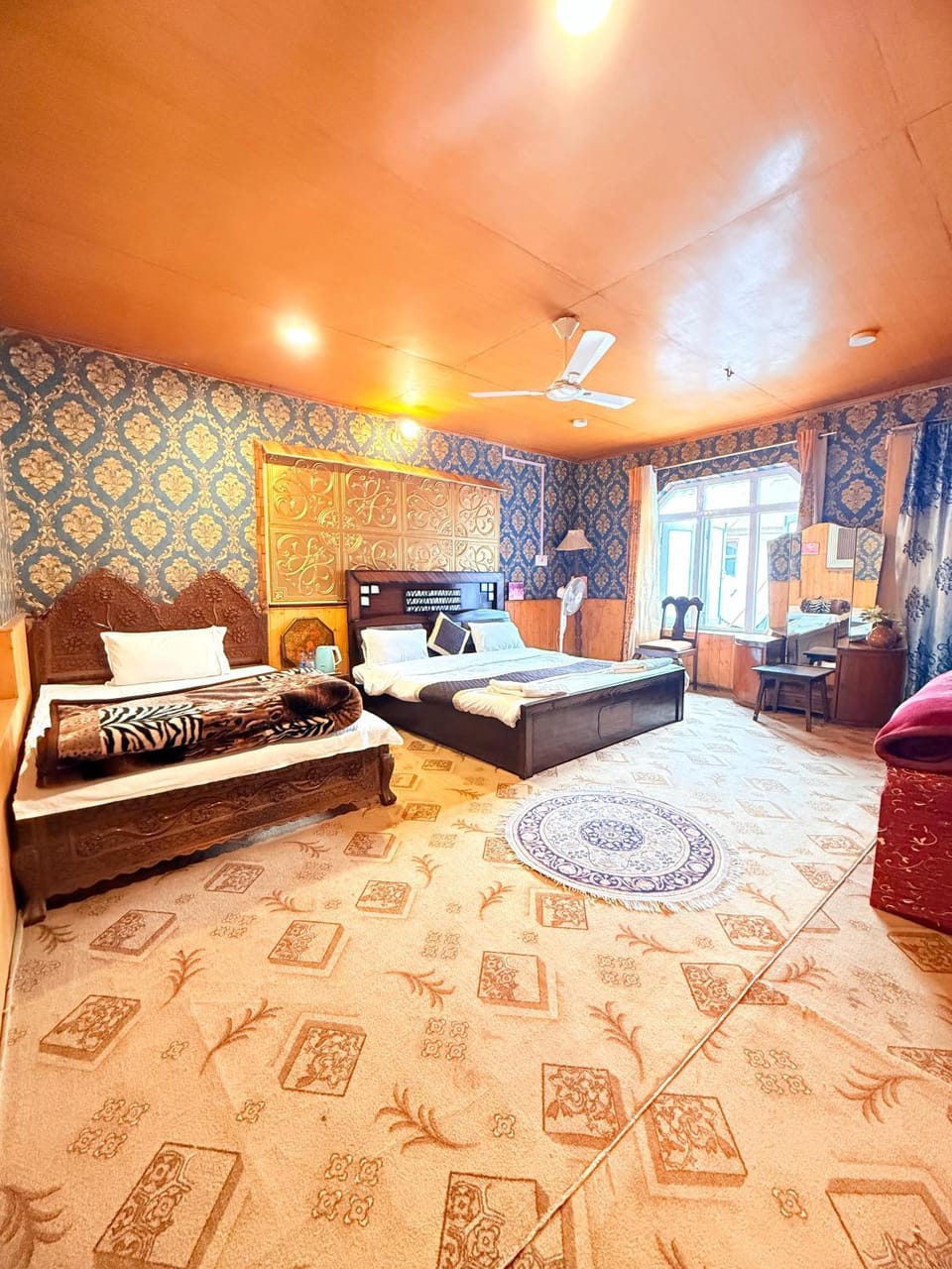 Best View Group Of Houseboats Hotel in India