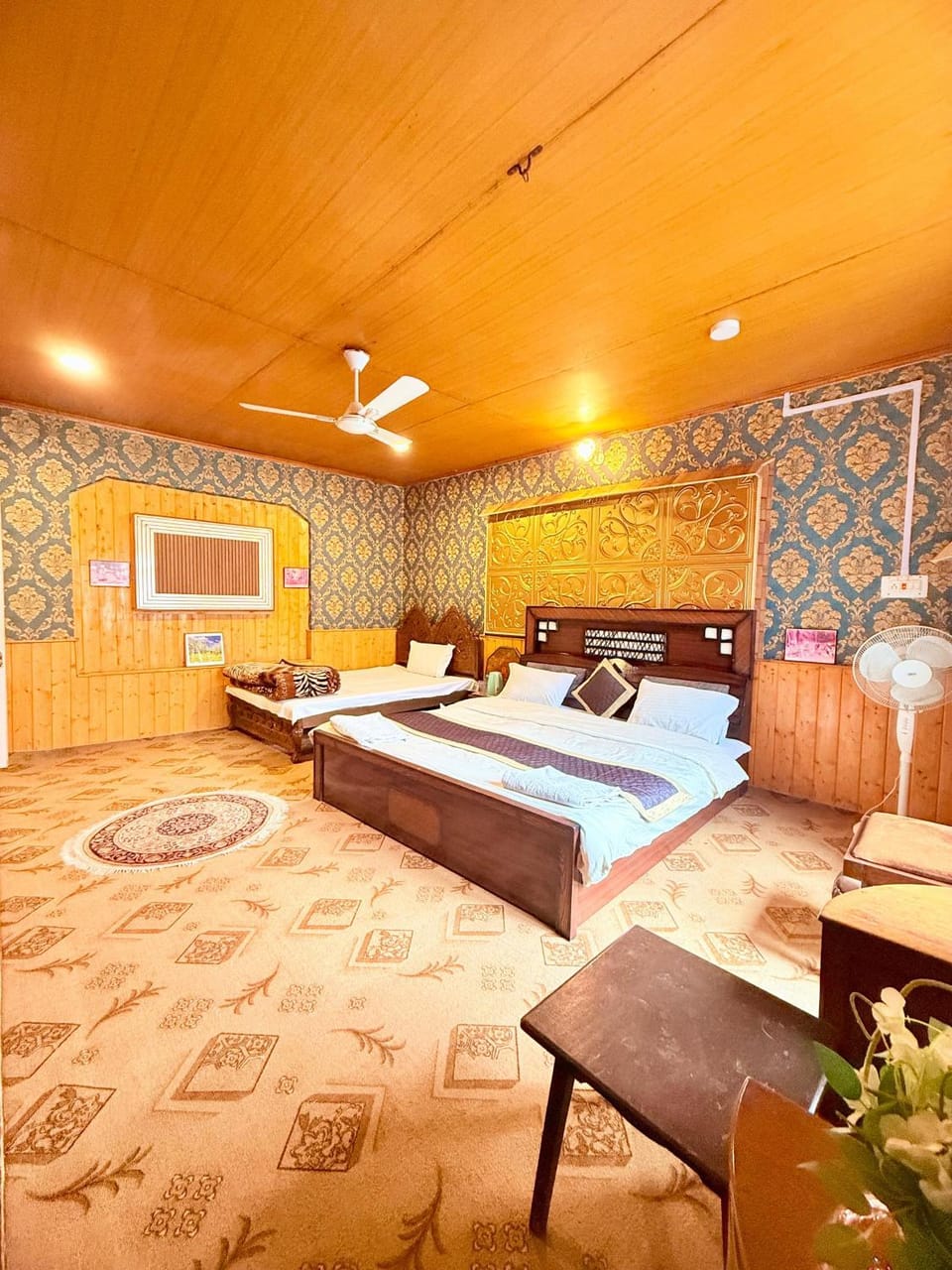 Best View Group Of Houseboats Hotel in India