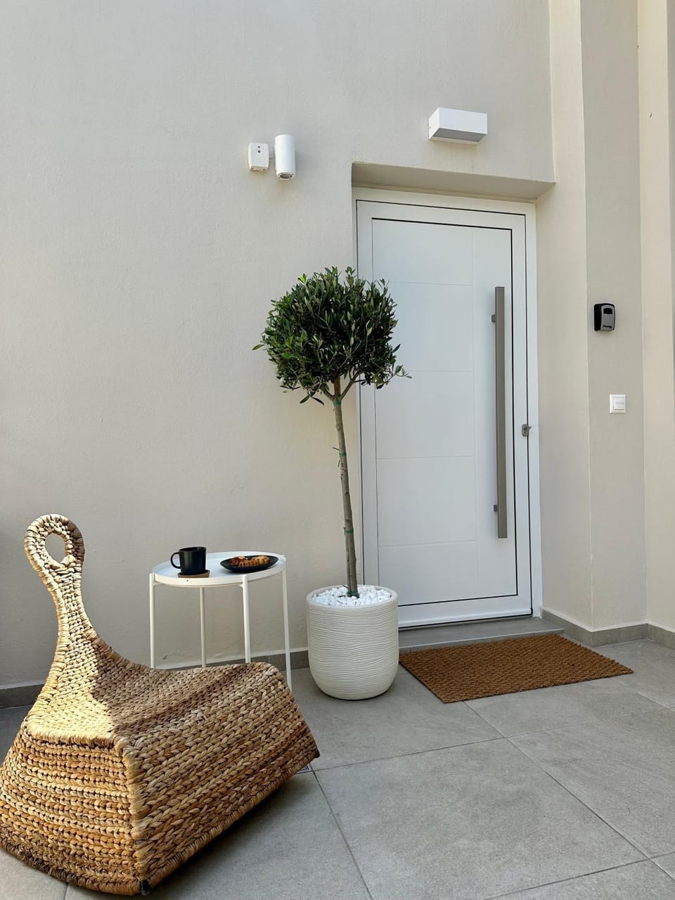 Facade/entrance