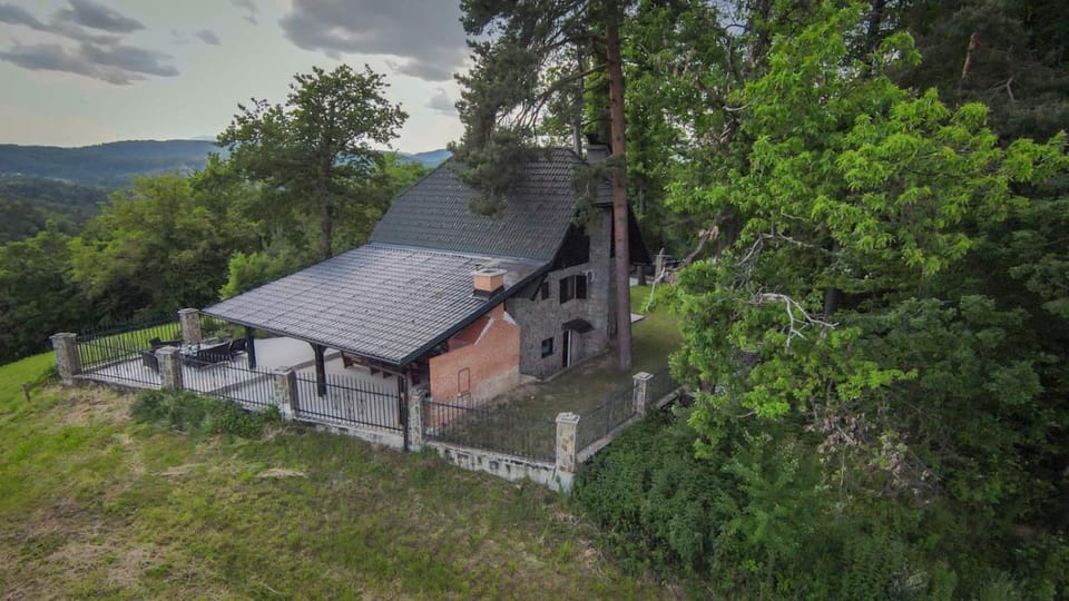 VILA HELENA House in Slovenia