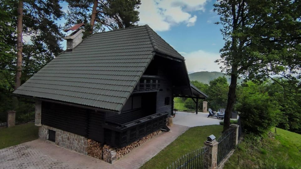 VILA HELENA House in Slovenia