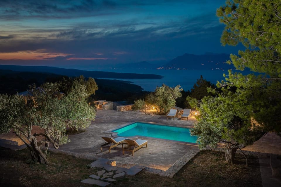 Patio, Night, Natural landscape, Garden, Mountain view, Pool view, Sea view, Swimming pool, Swimming pool, sunbed