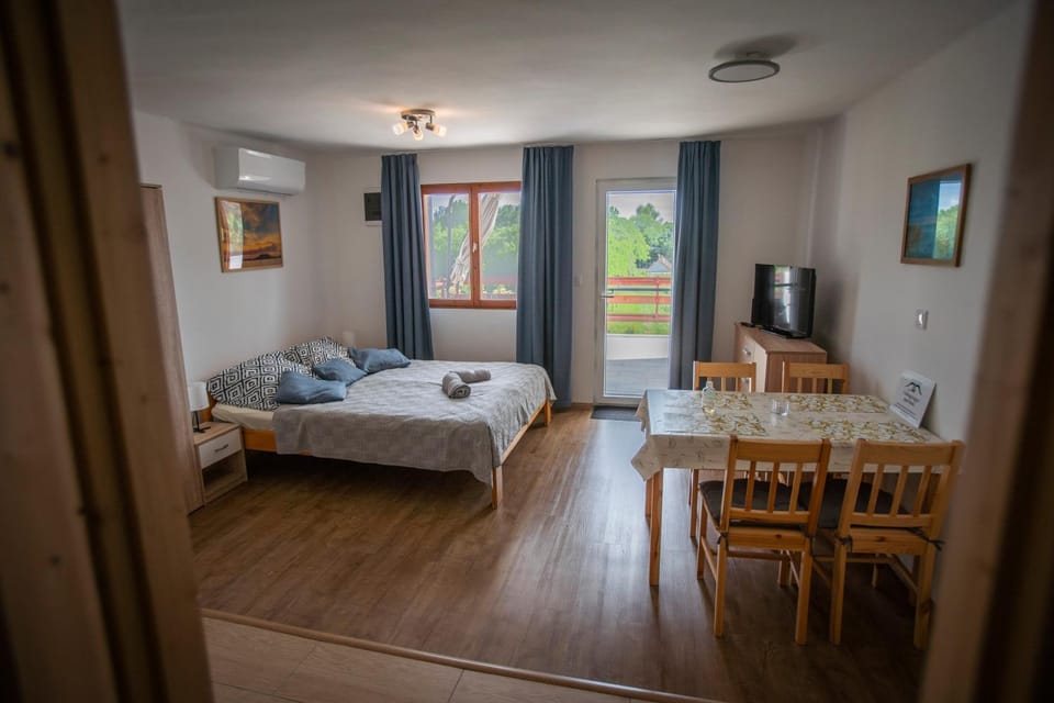 Csabagyöngye Apartman Badacsony Apartment in Hungary