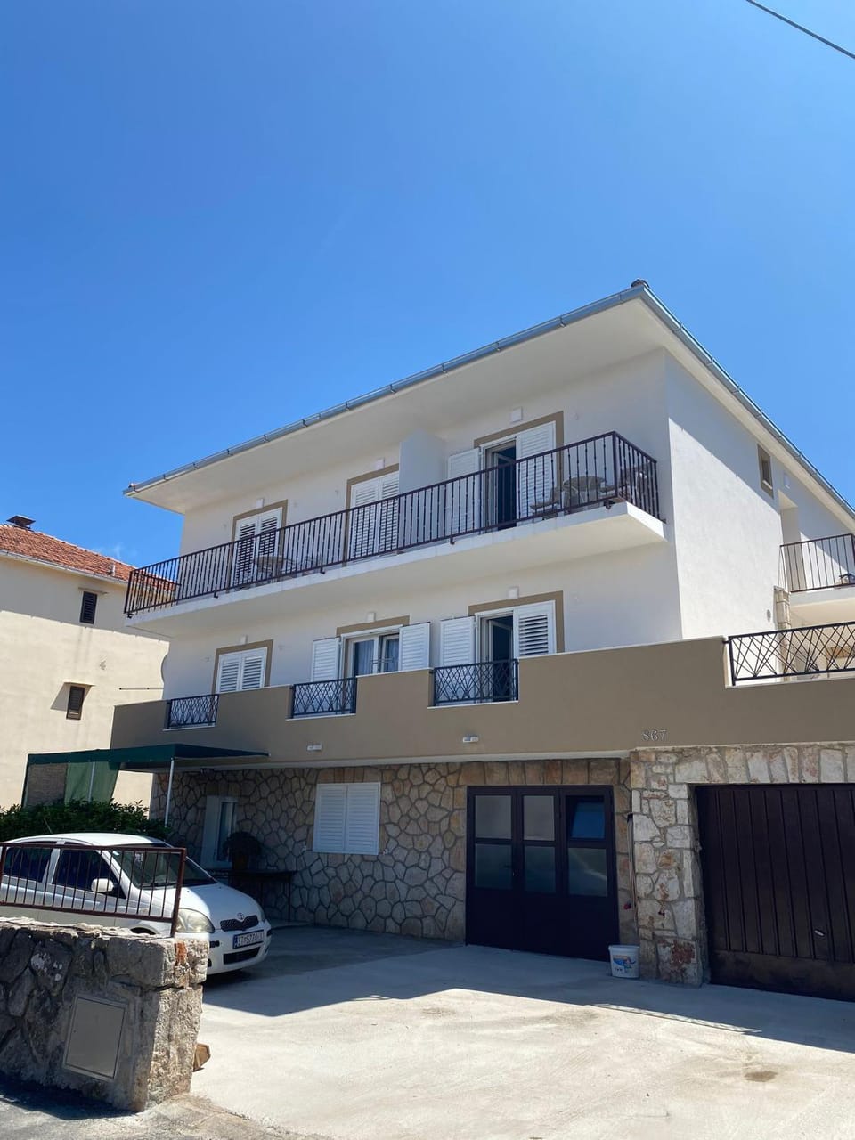 Property building, Parking