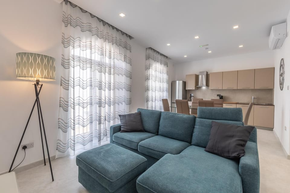 Kitchen or kitchenette, Living room, Seating area