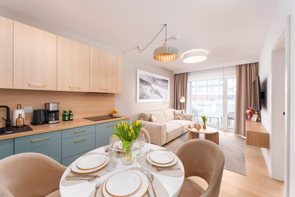 Kitchen or kitchenette, Living room