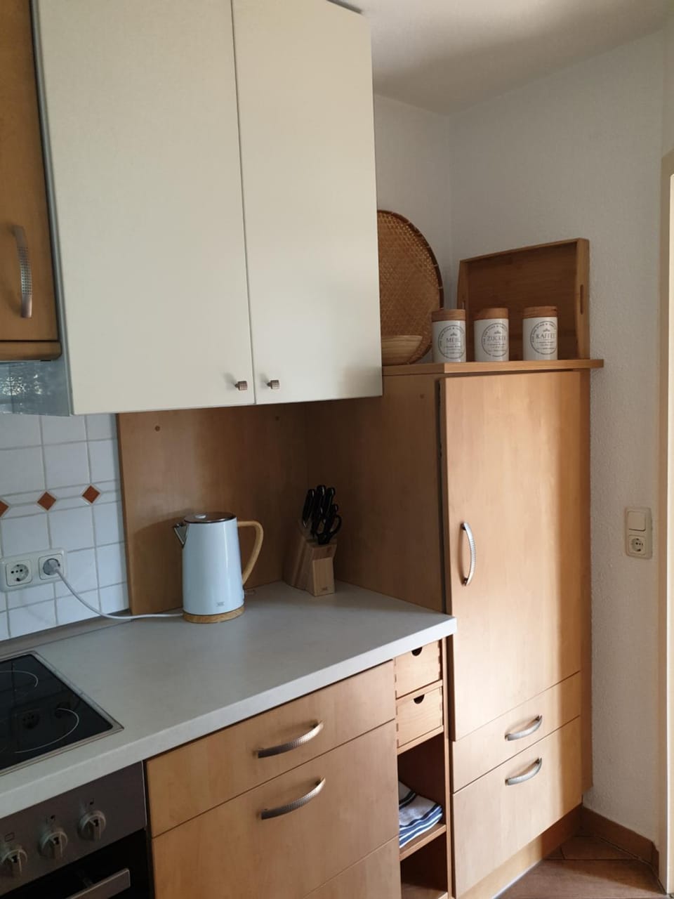 Coffee/tea facilities, Kitchen or kitchenette, pet friendly, stove