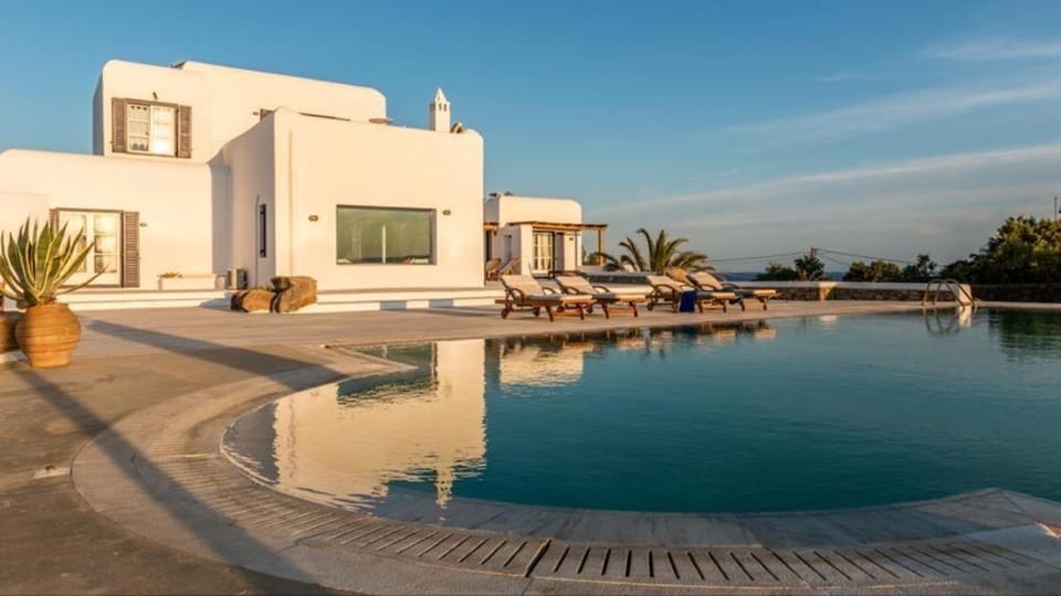 Villa Laziza Villa in Mykonos, Mikonos 846 00, Greece