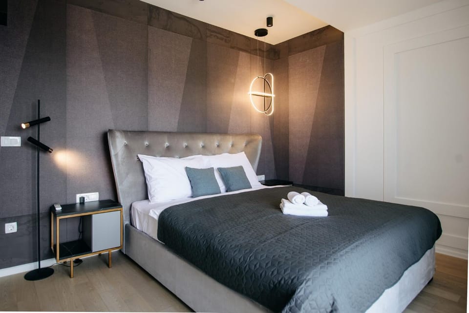 Bed, Bedroom, towels, wardrobe, air conditioner