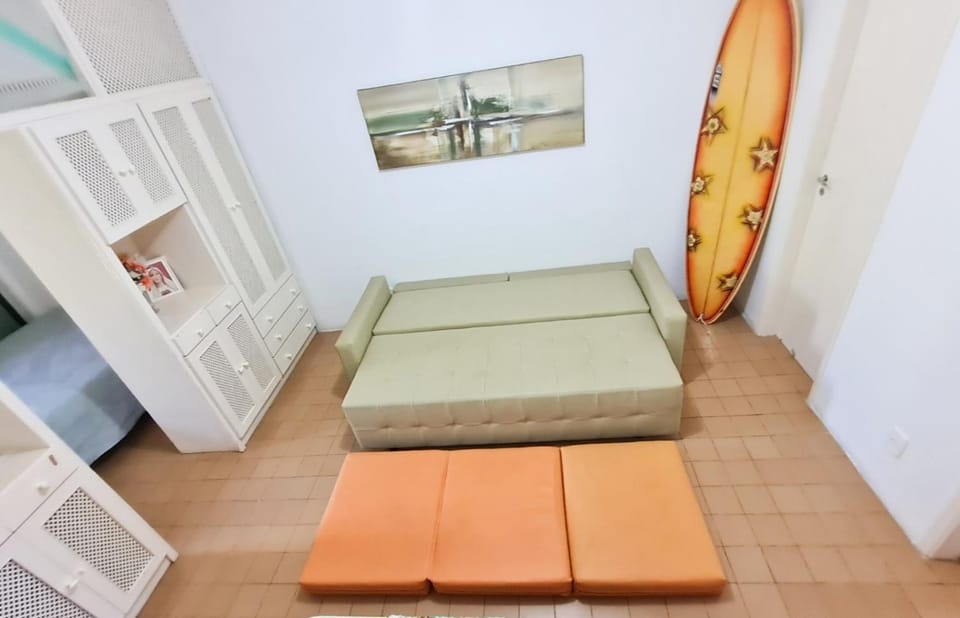 Bed, Living room