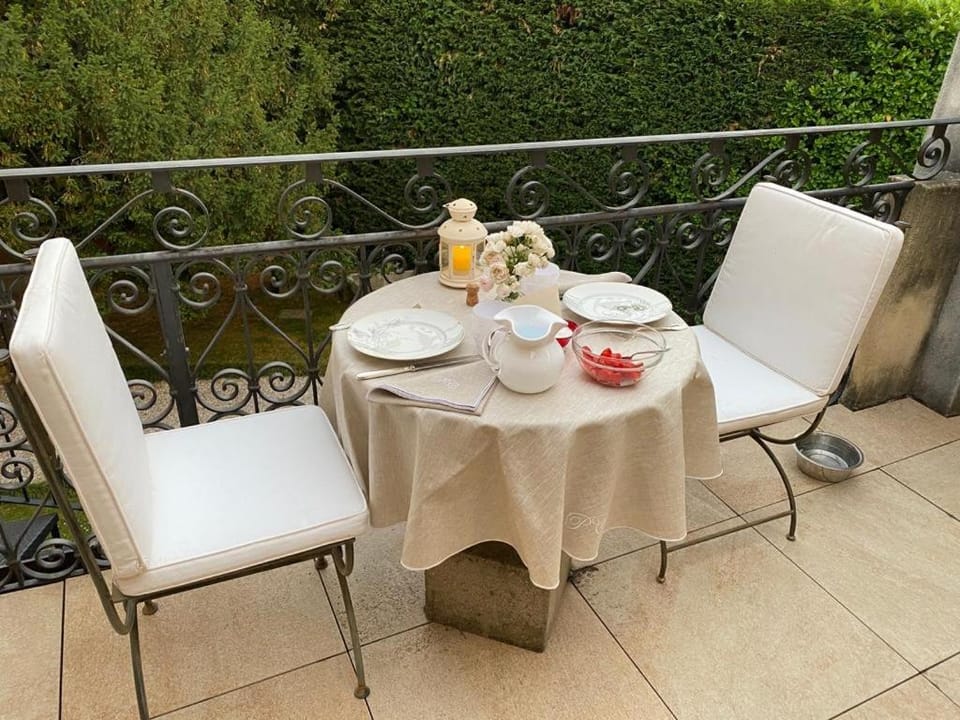 Patio, View (from property/room), Balcony/Terrace, Food and drinks, Dining area