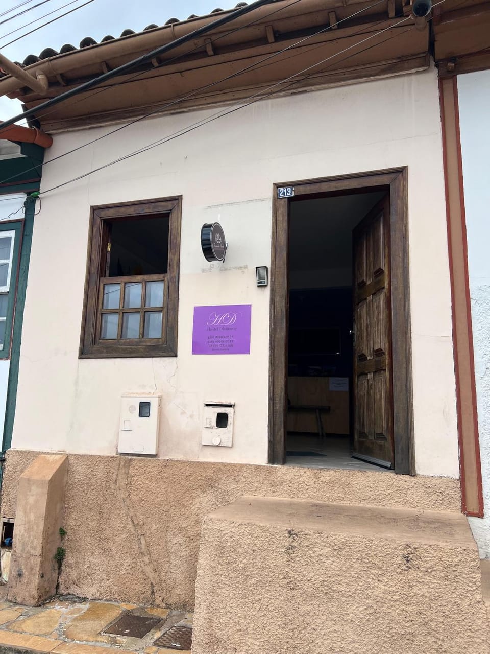 Facade/entrance
