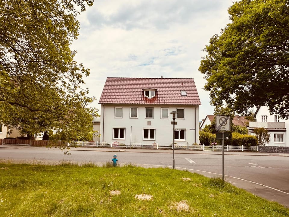 Property building, Street view