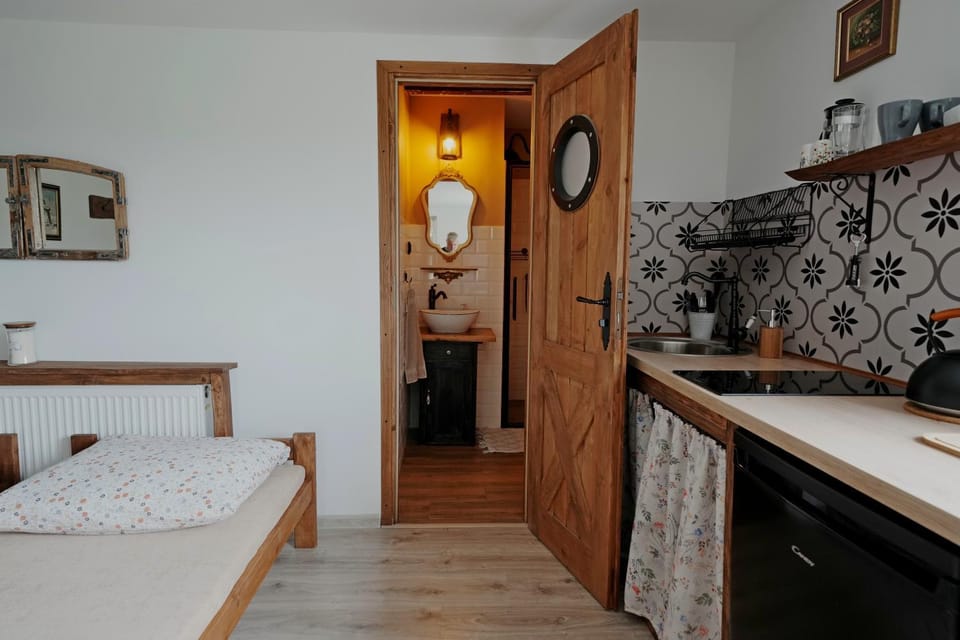 sPokój pod jesionami Apartment in Masovian Voivodeship