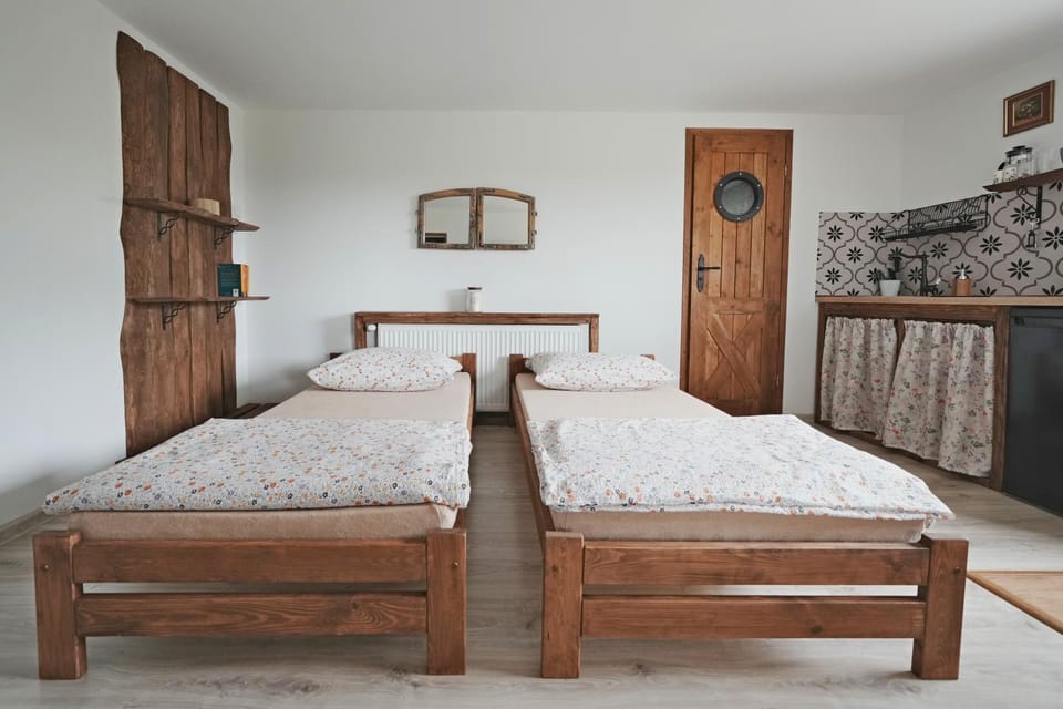 sPokój pod jesionami Apartment in Masovian Voivodeship