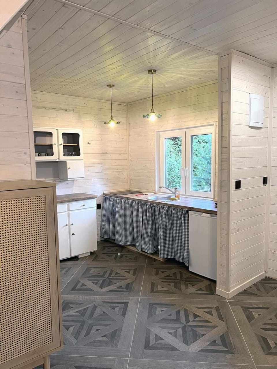 Kitchen or kitchenette, stove