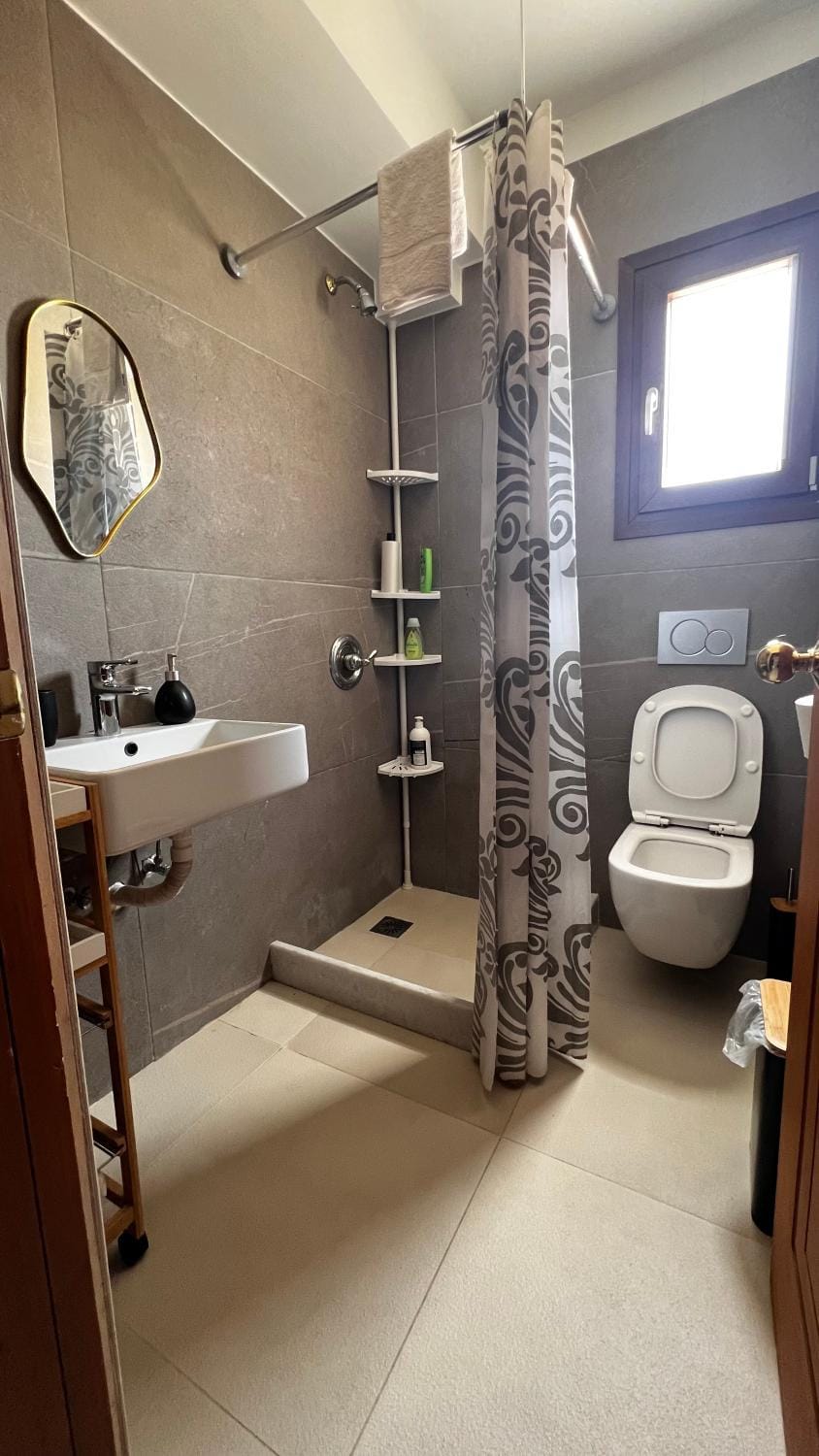 Shower, Bathroom