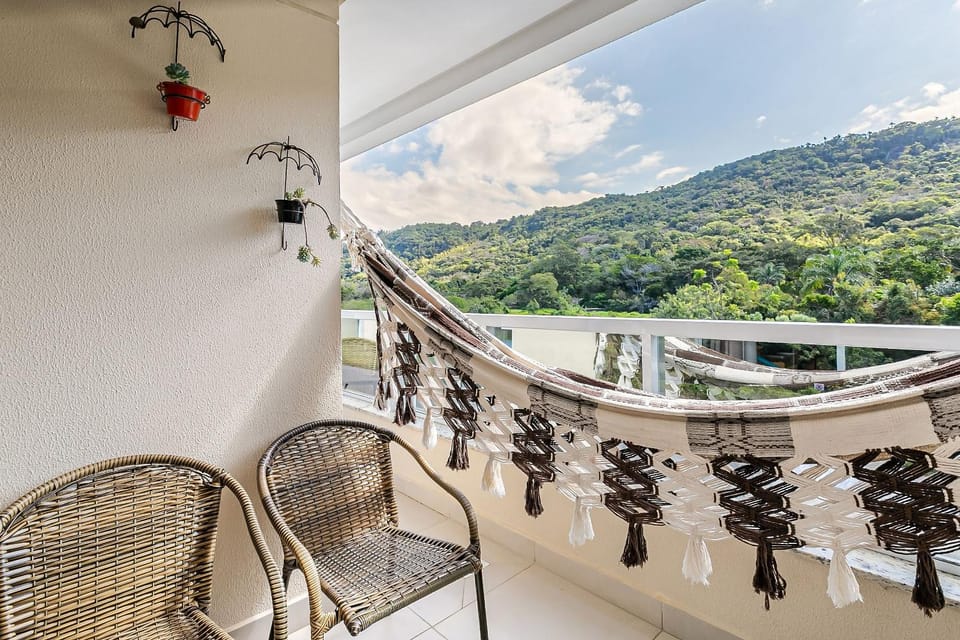 Balcony/Terrace, Mountain view