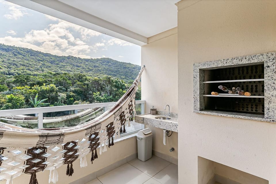 BBQ facilities, Balcony/Terrace, Mountain view