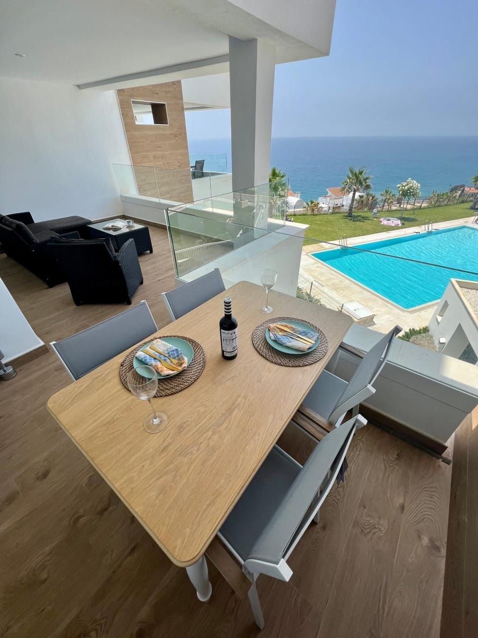 Balcony/Terrace, Pool view, Sea view