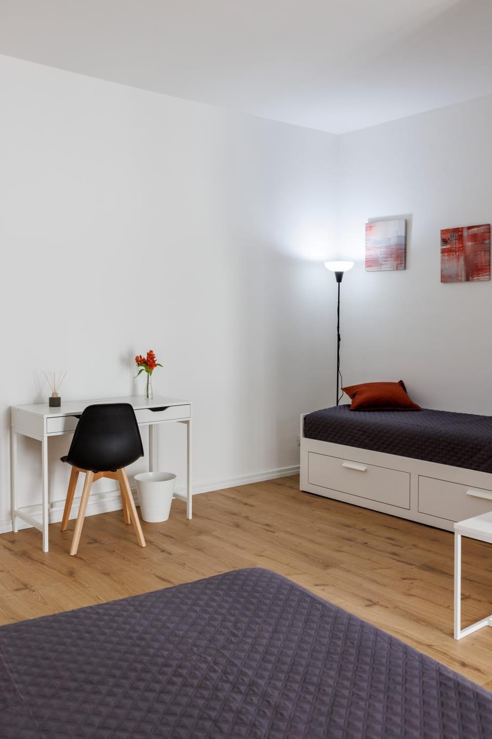 Bed, Photo of the whole room