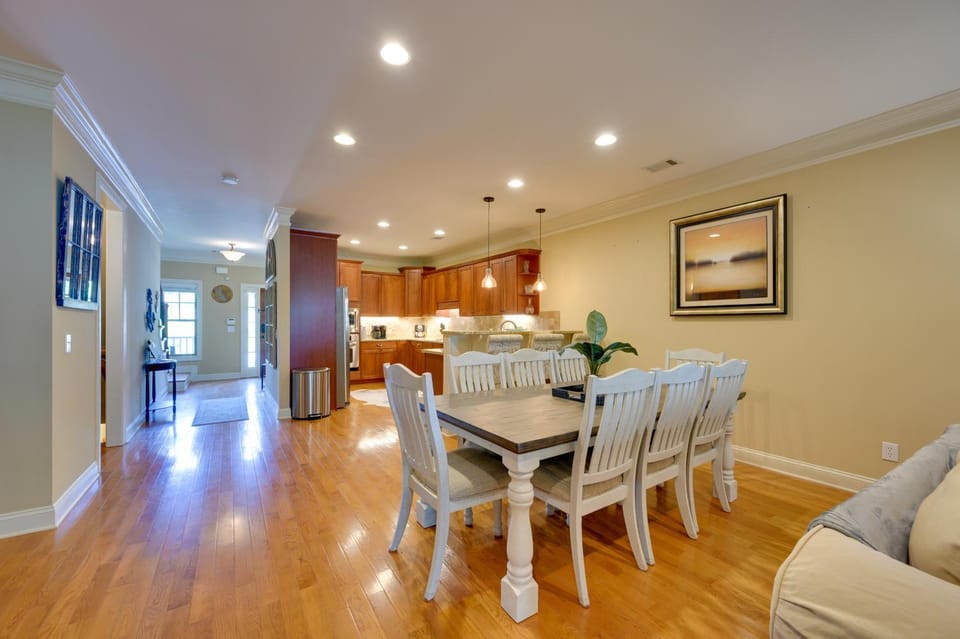 Lake Oconee Abode w/ Patio, Grill & Fire Pit Table House in Lake Oconee