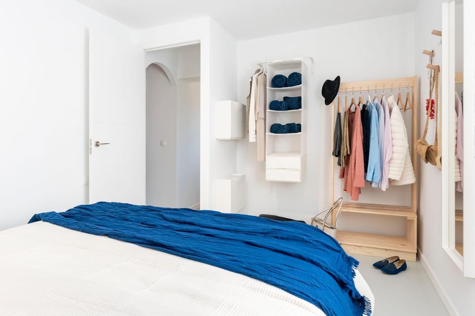 Bedroom, wardrobe