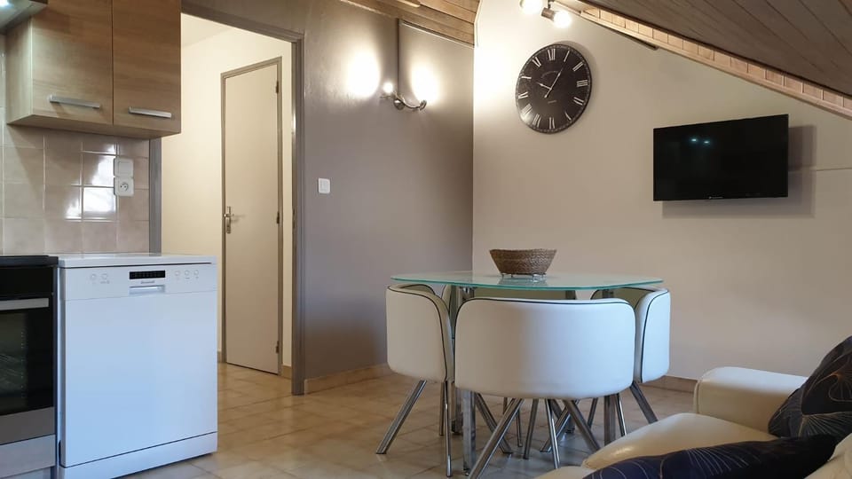 Embrun Cosy Apartment in Provence-Alpes-Côte d'Azur