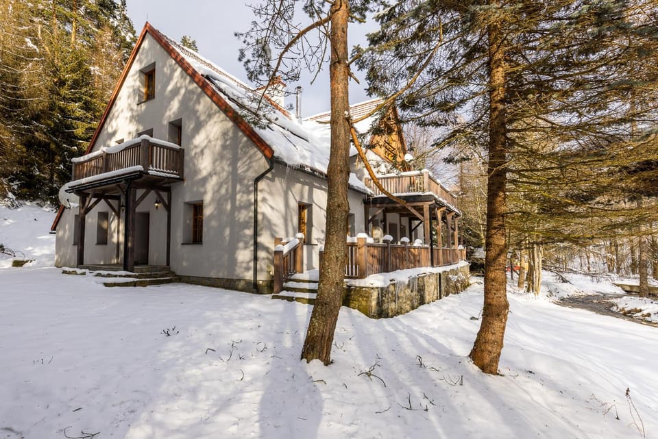 Property building, Day, Natural landscape, Winter