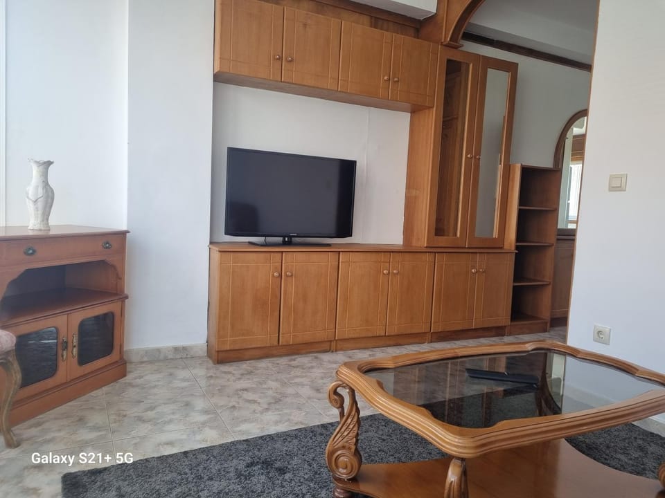 Communal lounge/ TV room, TV and multimedia