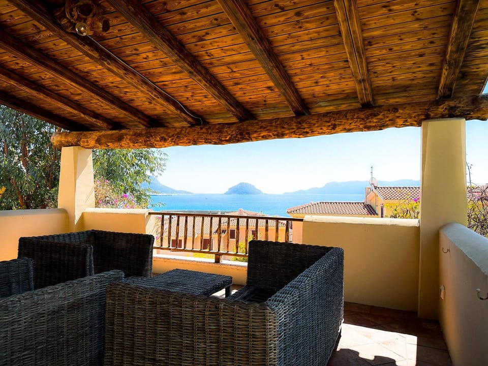 Sardinian Luxury Hospitality - Villa Fuli Rooms and more Bed and Breakfast in Golfo Aranci