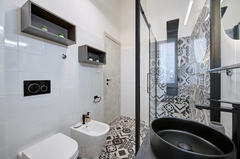 Shower, Bathroom, Decorative detail, bidet