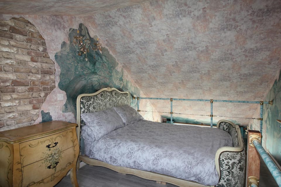 Unique, loft-style apartment with fantastic Brighton Marina views Apartment in Brighton