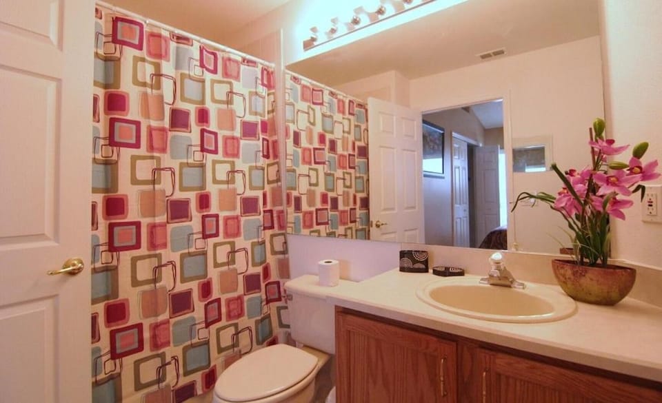 Shower, Toilet, Bathroom