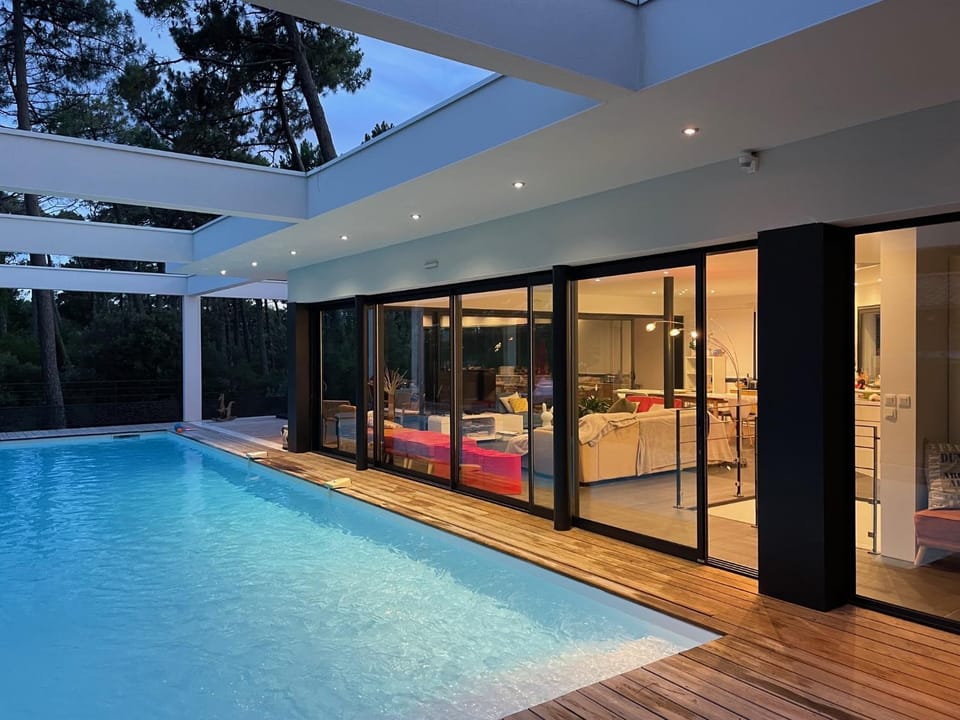 Villa CALIFORNIA Piscine chauffée 14x4m Moulleau Abatilles 10 pers Villa in Arcachon
