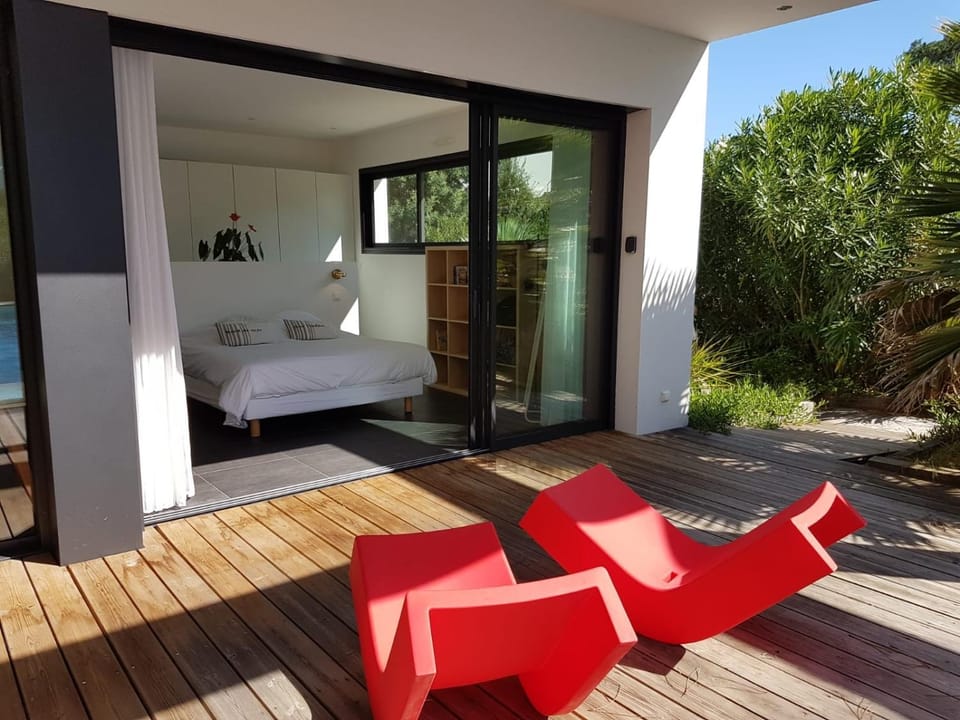 Villa CALIFORNIA Piscine chauffée 14x4m Moulleau Abatilles 10 pers Villa in Arcachon