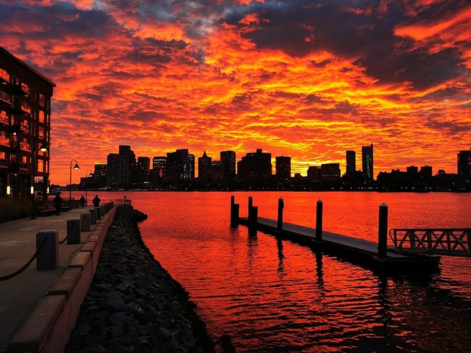 Nearby landmark, City view, Sunset