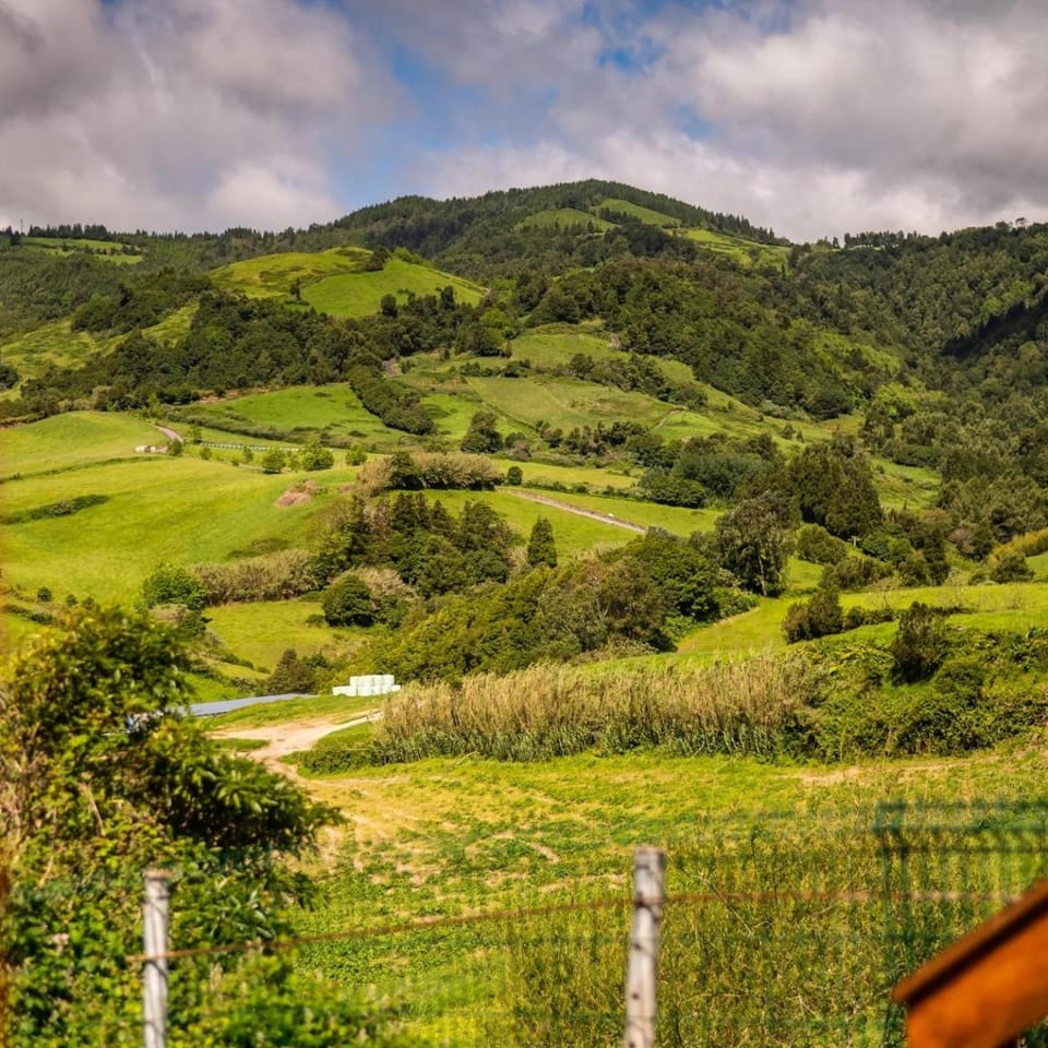 Nearby landmark, Natural landscape, Mountain view
