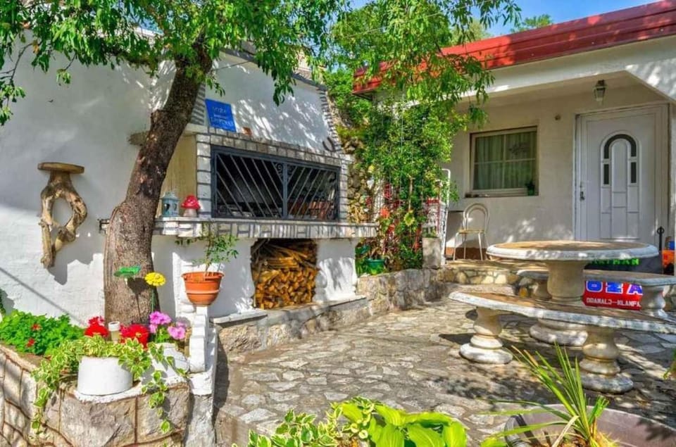 Summer, BBQ facilities, Garden
